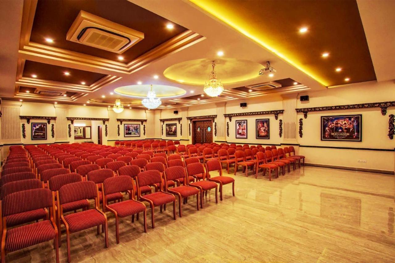 Cinemascope An Apart Hotel Chennai Eksteriør billede