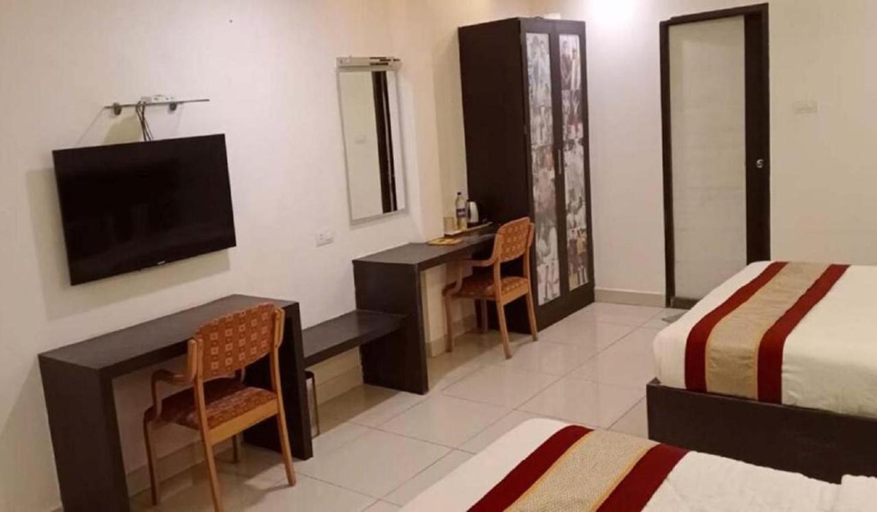 Cinemascope An Apart Hotel Chennai Eksteriør billede